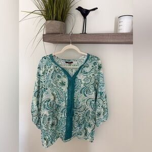 Paisley Top in Teal and White